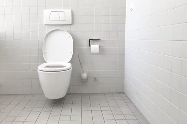 How to keep your shop’s public toilets clean