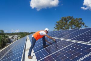 Will Your Roof Be Safe With Solar Panels On It?