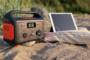 Stargazing with Kids: Powering Astronomical Adventures with Portable Solar Stations