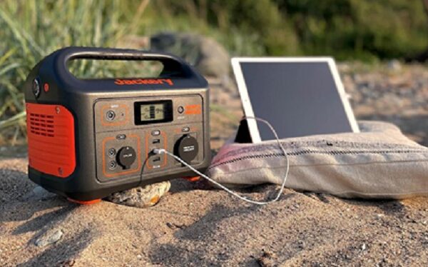 Stargazing with Kids: Powering Astronomical Adventures with Portable Solar Stations